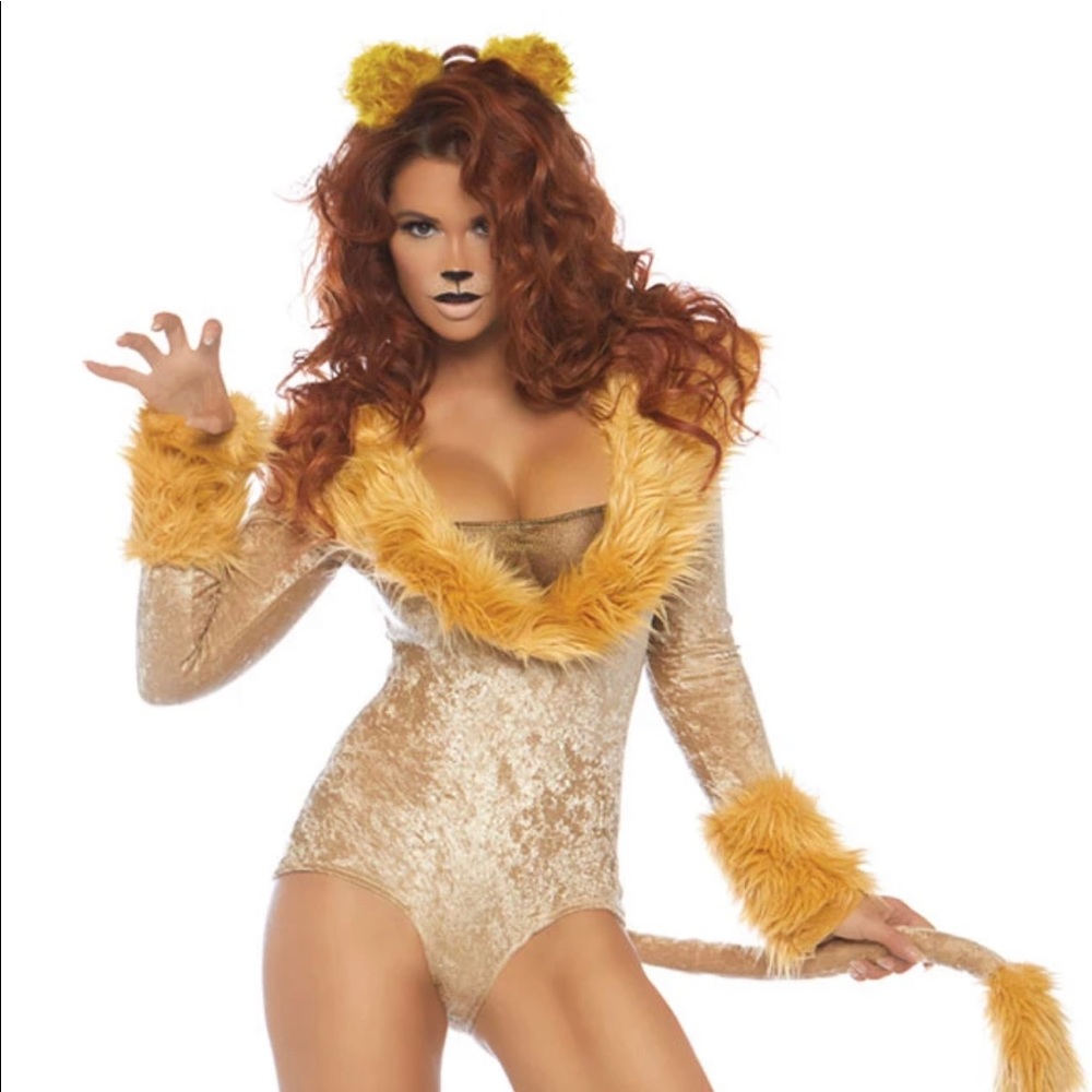 Lovely Lioness costume